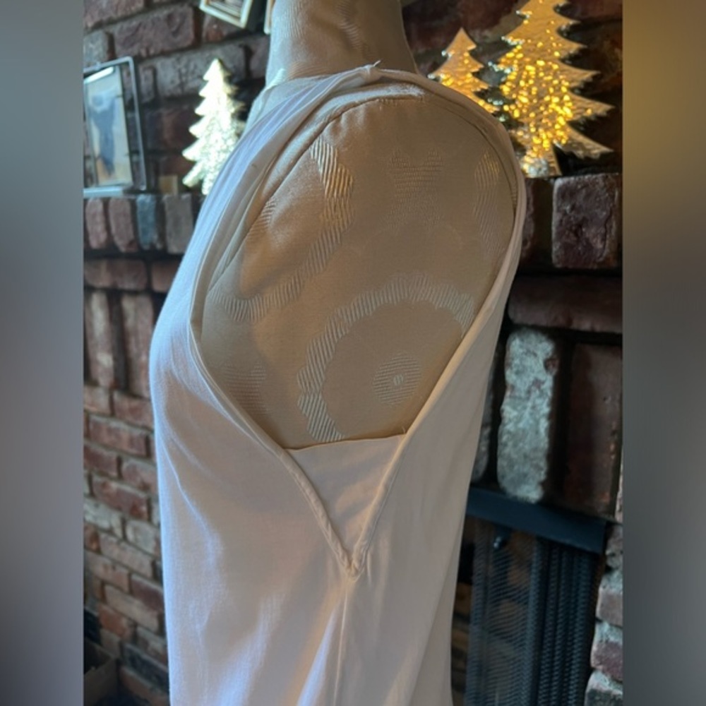 ***LIKE‎ NEW*** Calder Blake Split Hem Tank Top - Picture 4 of 8